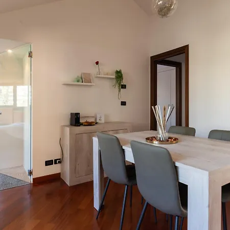 Giulia's Dome - Esclusivo Ed Elegante Attico Apartment Collegno